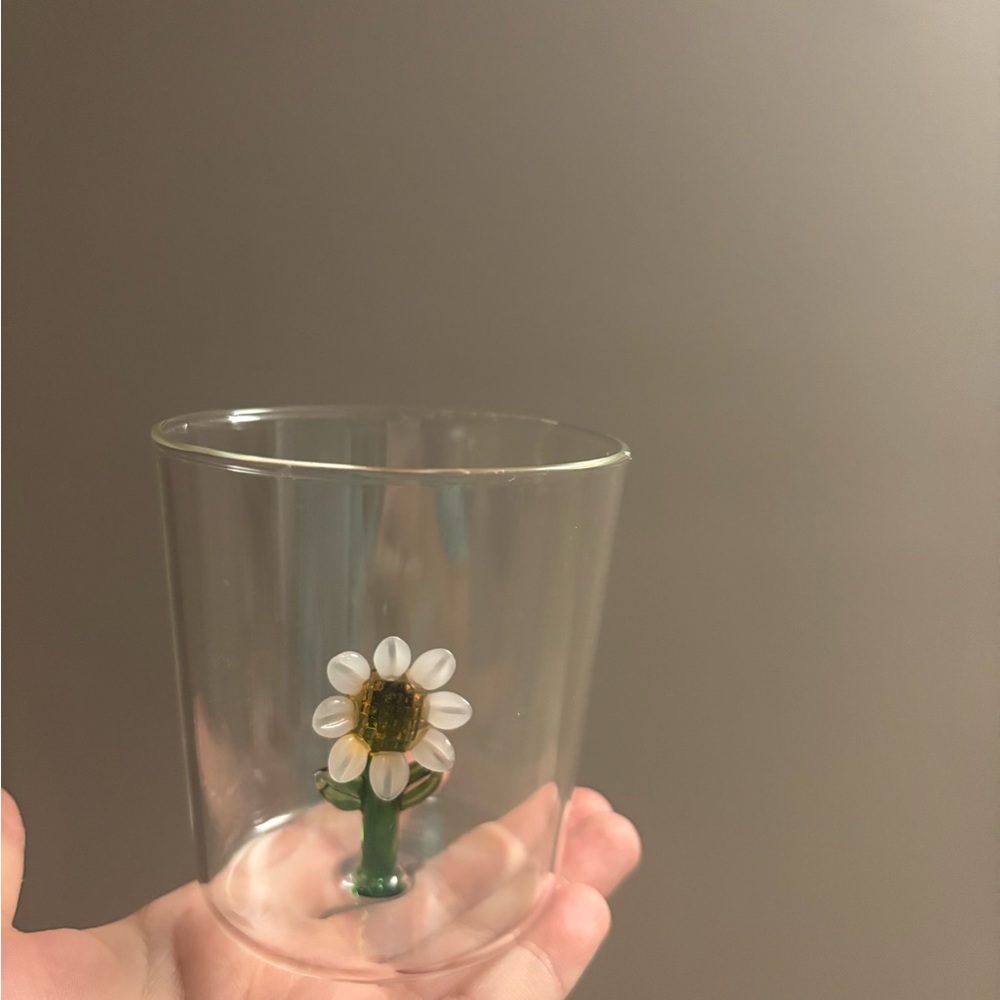 Glass cups